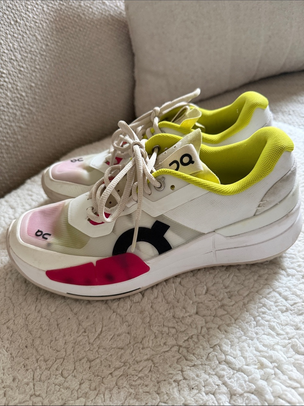 THE ROGER PRO women’s tennis / court shoe size 9